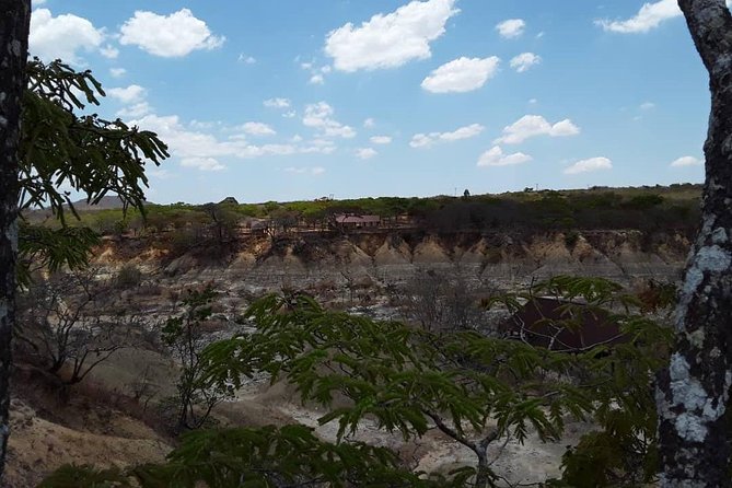 1-Day Isimila Stone Age Site - Walking Among Isimila’s Sandstone Pillars