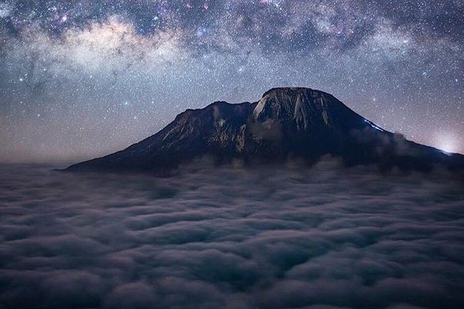 1 Day Marangu Route Climbing Kilimanjaro - The picnic lunch and what you need to bring