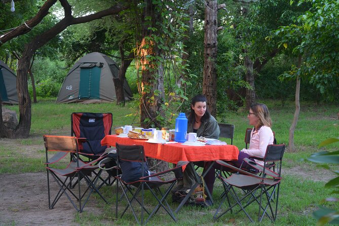 2 Days 1 Night Northern Joining Safari Private Tour - The schedule requires careful airport planning