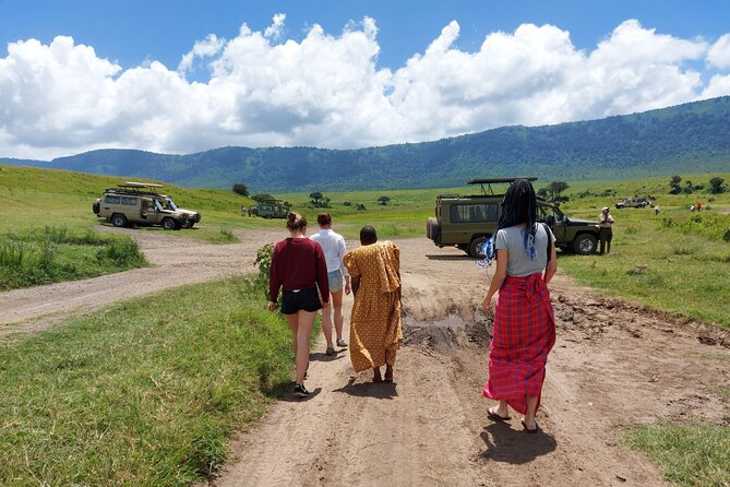 2 Days Safari through Tarangire NP and Lake Manyara NP - Day two: early game viewing at Lake Manyara