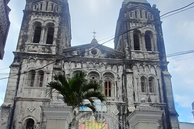 3-Hour Private City Tour in Zanzibar Island - Timing, meeting point, and walking comfort