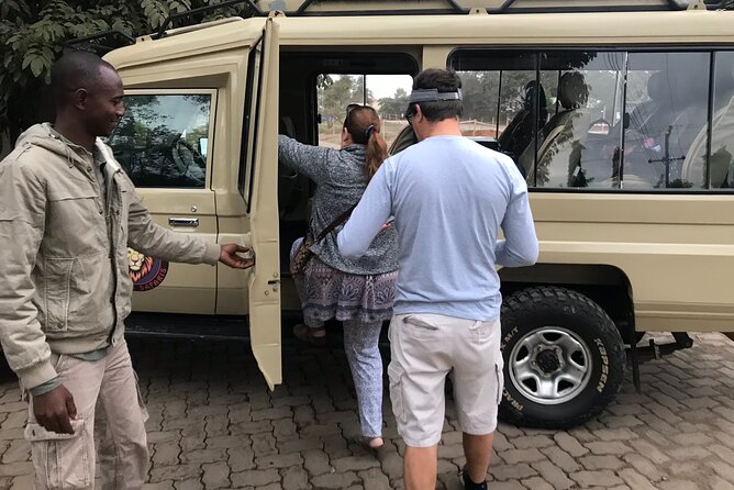 4 Days safari Tour Tanzania - Day 4: The Ngorongoro Crater wildlife bowl