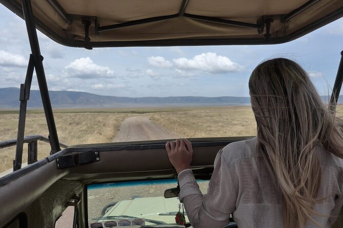 5-Days Private Midrange Safari: Serengeti, Ngorongoro & Manyara - Day 4: Into the Ngorongoro Crater