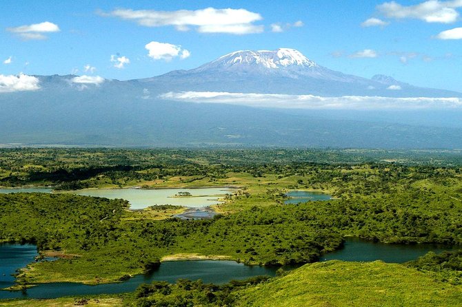 5 days Safari to Tarangire, Ngorongoro, Serengeti and Lake Manyara - Day 2: The long road into Serengeti