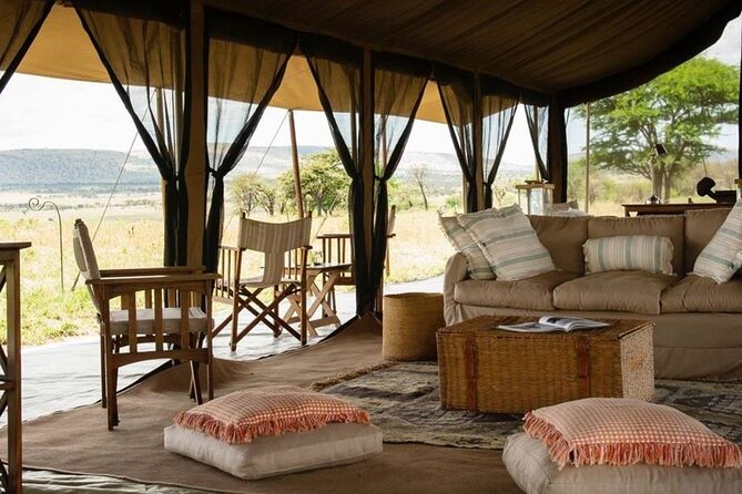5 Days Special Safari to see migration - Day 5: Down into Ngorongoro Crater