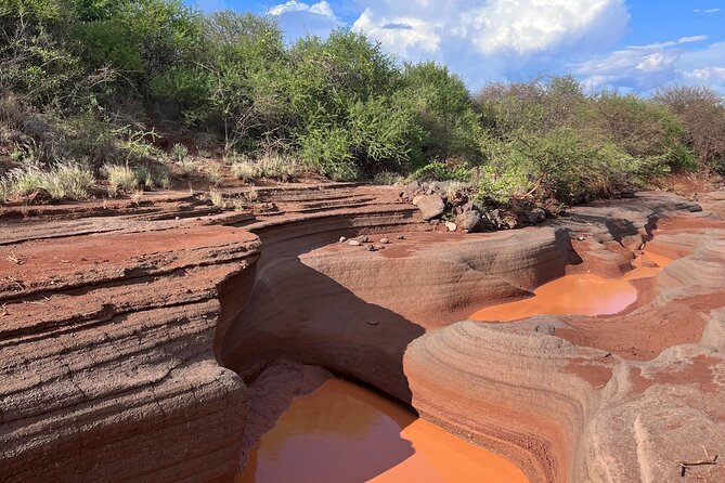 5-Hour Private Guided Tour in Lake Chala with Lunch - One hour of kayaking on a volcanic lake