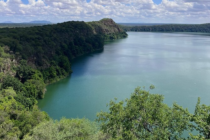 5-Hour Private Guided Tour in Lake Chala with Lunch - A private format with a personal feel