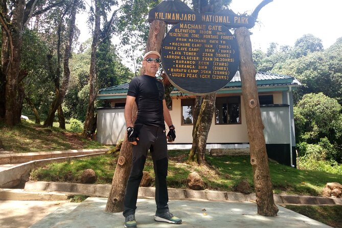 6 Days Kilimanjaro hiking tour | climb Kilimanjaro Machame Route - The Machame Route in six demanding days