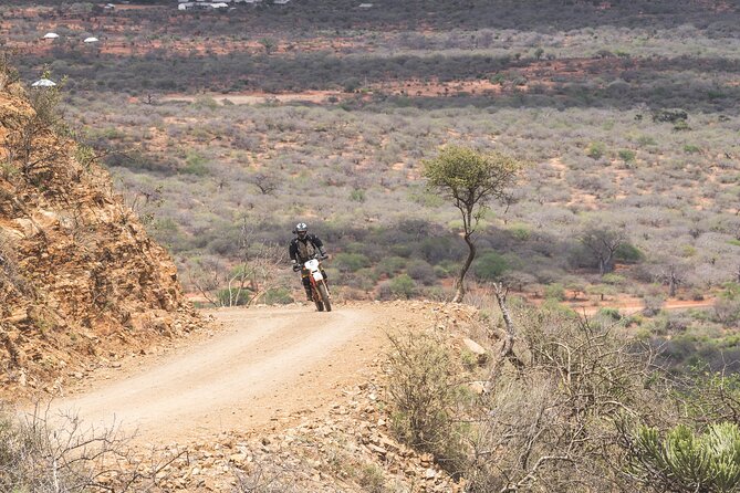 7-Day Tanzania Private Guide Motorcycle Safari Tour - Day 4: Rift Valley views around Lake Manyara