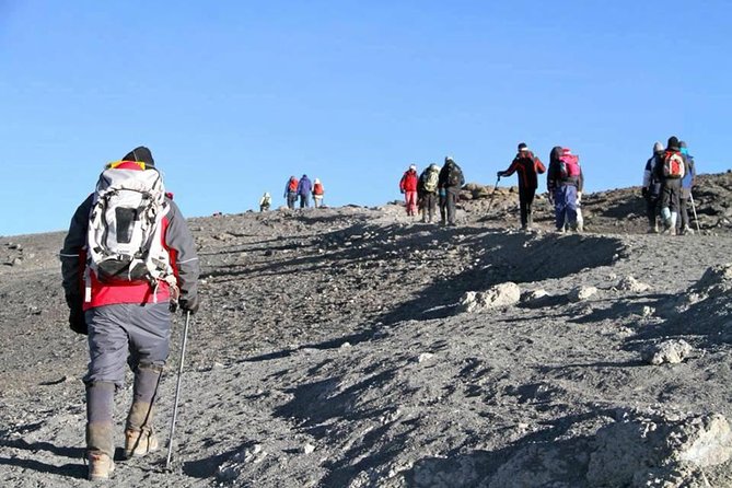 7 days Lemosho route - Day 3: Lava Tower at 4,630 meters, then Barranco