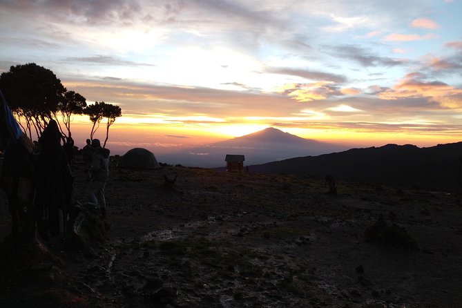 7 Days Machame Route Climbing Mt. Kilimanjaro - Day 3: Lava Tower and the Barranco descent