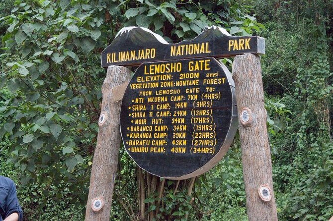 8 Days Kilimanjaro Climbing tour via the Lemosho Route - Day 6: Barafu Camp before the night ascent