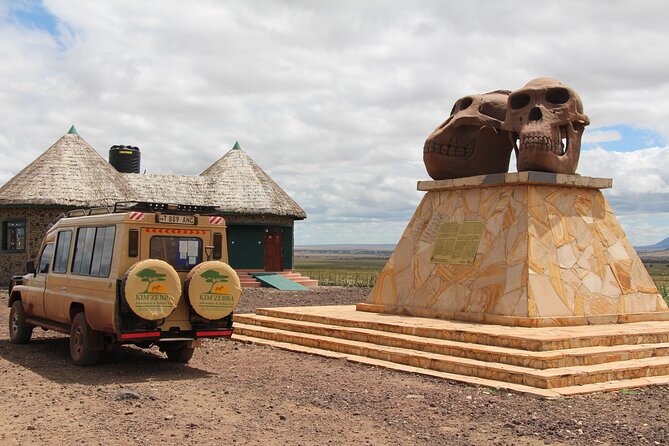 8 Days Tanzania Simba Luxury Safari - Day 6: Olduvai Gorge and the Ngorongoro highlands