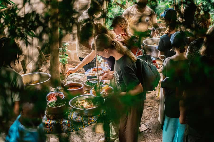 Arusha: Local Tanzanian Cooking Class by Kingstone Asilia - A fresh vegetarian buffet at the end