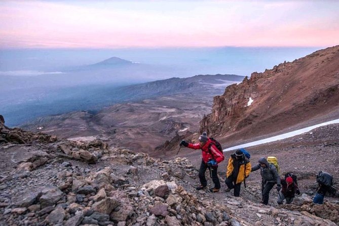 Climb Kilimanjaro 8-Day Lemosho Route with Stunning Scenic Views - Why the 8-day Lemosho Route makes sense