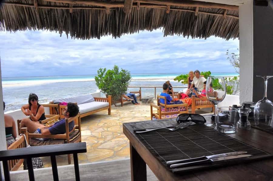 Day trip to the Rock Restaurant & relax on mtende beach - Why The Rock Restaurant is the star of this outing