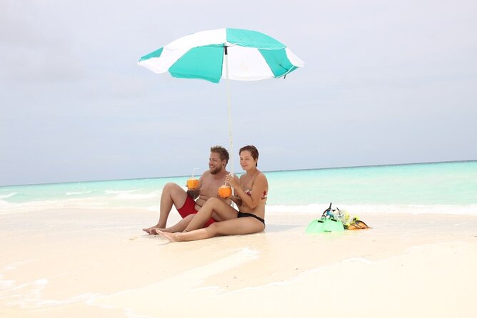 Full-Day Blue Lagoon and Sandbank Boat Tour from Zanzibar ( Safari blue) - Snorkeling: pleasant for beginners, limited for experts