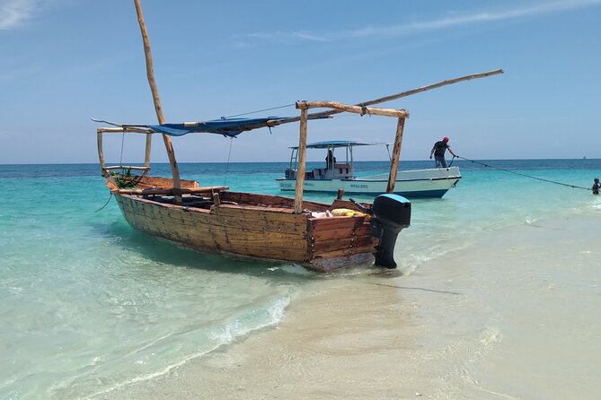Full-day Safari Blue Trip in Zanzibar with Lunch buffet - From your hotel to Fumba