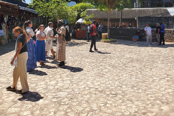 Historical Walking Tour in Zanzibar - Tippu Tip’s House and the Persian Baths