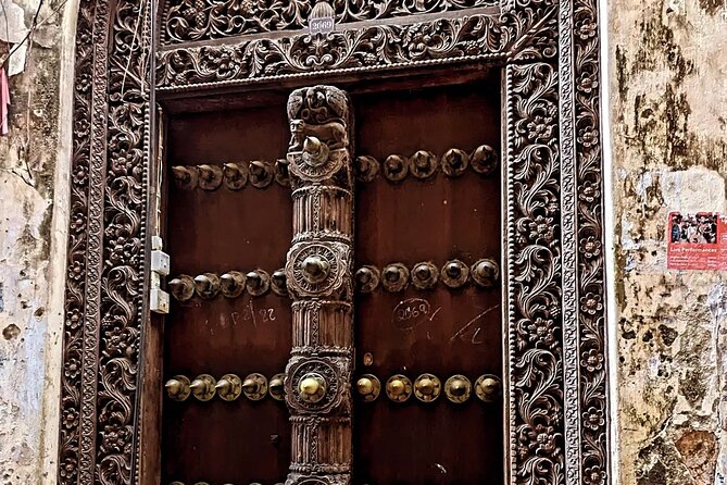 Historical Walking Tour in Zanzibar - What Hassan adds to the experience
