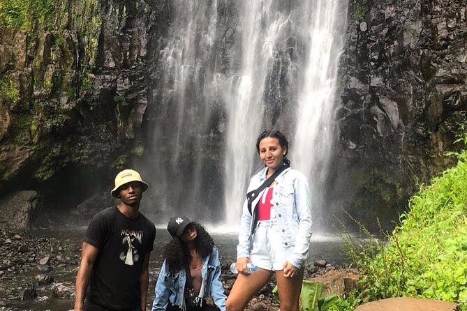 Kilimanjaro Waterfalls Hike & Moshi Hot Springs Day Trip Tour - A picnic above the valley