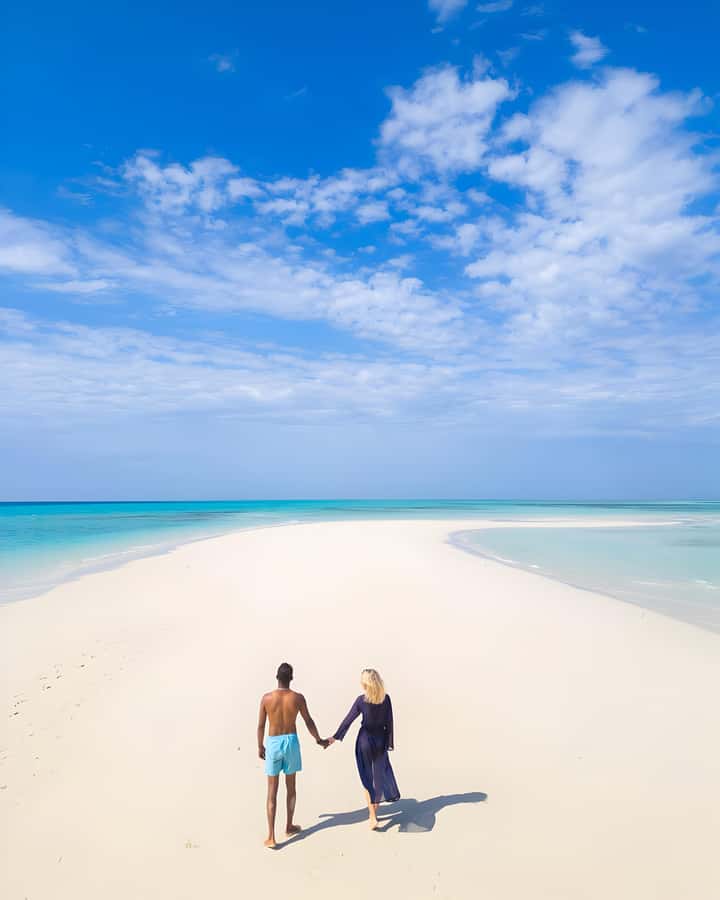 Kizimkazi: Pungume Island Snorkeling & Sandbank Tour - The dhow promise deserves a closer look