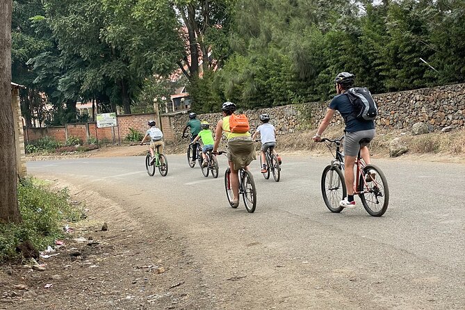 Lake duluti Canoeing/kayaking &/or cycling adventure with lunch - A small brewery introduces mbege