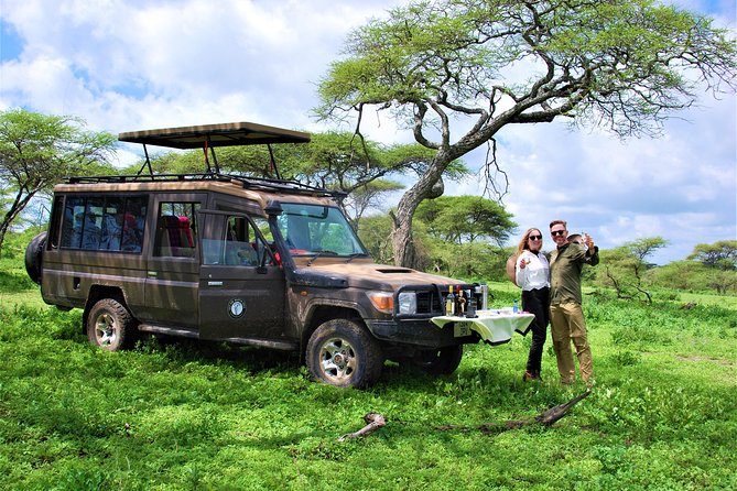 Love lives in Africa - Day 2: The Ngorongoro Crater floor