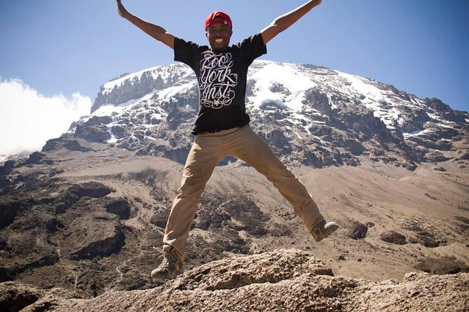 Machame Route 6 days 5 Nights/Kilimanjaro Climb - Day four: Barranco Wall, Karanga, and Barafu