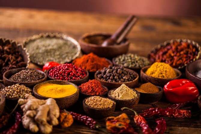 Mnemba Dolphin Tour, Clear Kayak, Cooking Class, Horse Riding - Jambo Spice Farm and Zanzibar’s fragrant food culture