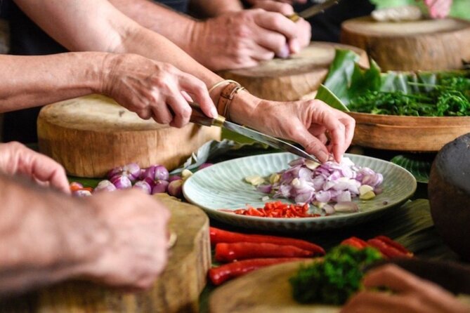 Mnemba Dolphin Tour, Cooking Class, Spice Tour, Horseback Riding - Mnemba Atoll: three hours on the water