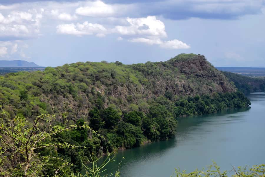 Moshi: Lake Chala Tour: Hiking &/or Kayaking - Kayaking across the turquoise water