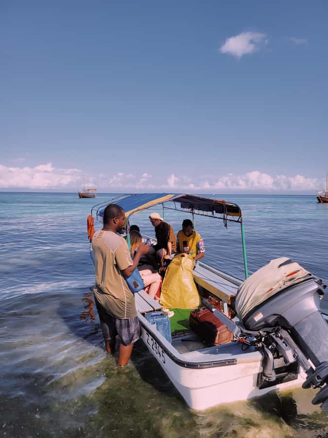 Nungwi: Dolphins,snokerlling &/or sunset cruising tour - The transport from Nungwi and back