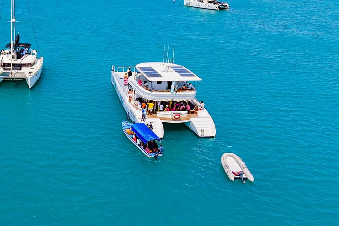 Private Catamaran - Stone Town Islands & Sandbanks (8 hrs) - Sailing with Captain Lorne and the crew