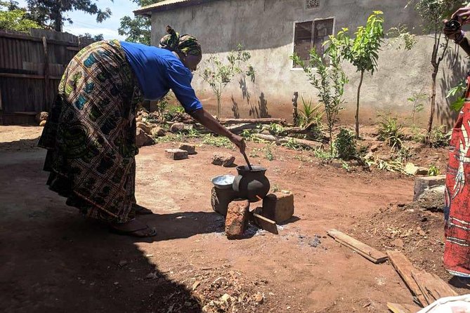 Private Market Tour and Tanzanian Cooking Class in Moshi - Walking or riding to Shida’s mud house