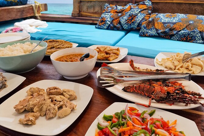 Private/Sharing: Snorkeling with Dolphins Sandbank in Mnemba - Who will enjoy this Mnemba boat day most
