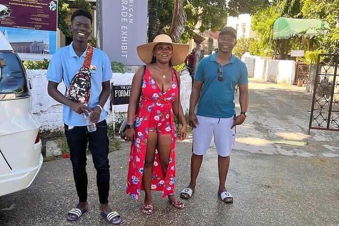 Private Stone Town, Nakupenda Beach and Prison Island Tour - Why a private guide changes the experience
