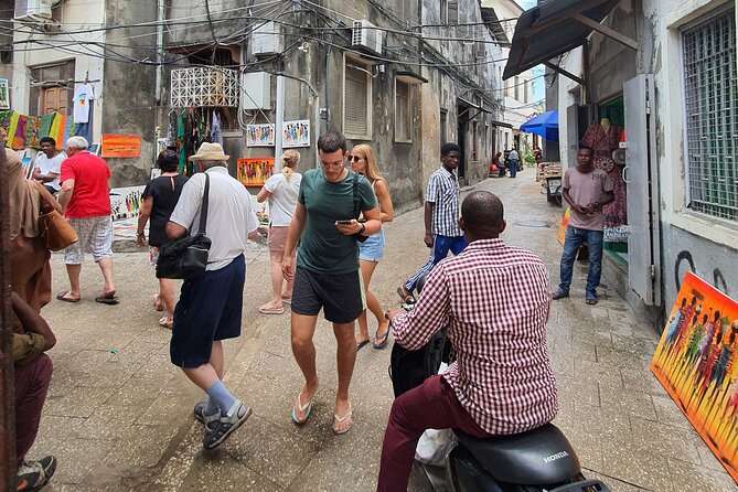 Private Stone Town Walking Tour - Old Fort: Portuguese walls with a cultural life today
