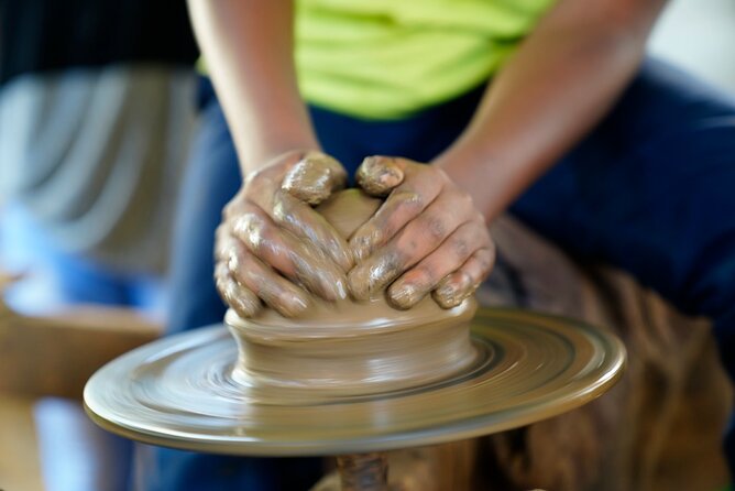 Private Traditional Pottery Class near Arusha - Meeting the potters in Tengeru