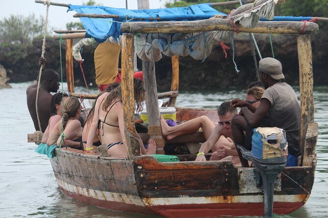 Safari Blue Zanzibar City Tanzania - Practical comfort for a long day on the water