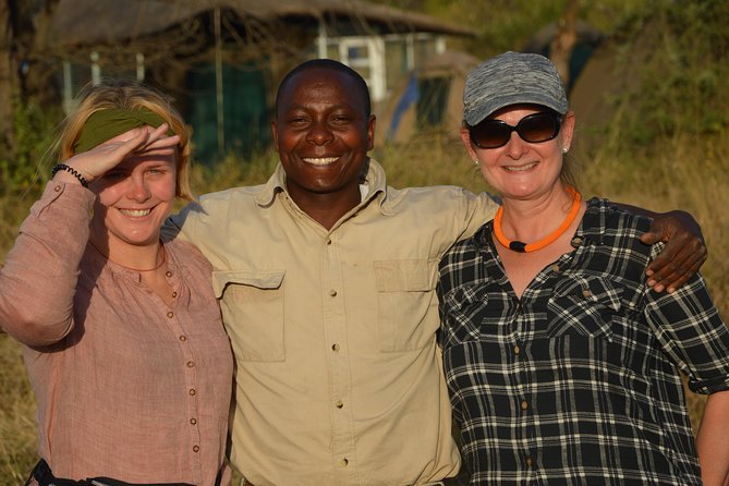 Safari & Culture - Day 2: Crossing Ngorongoro country into the Serengeti