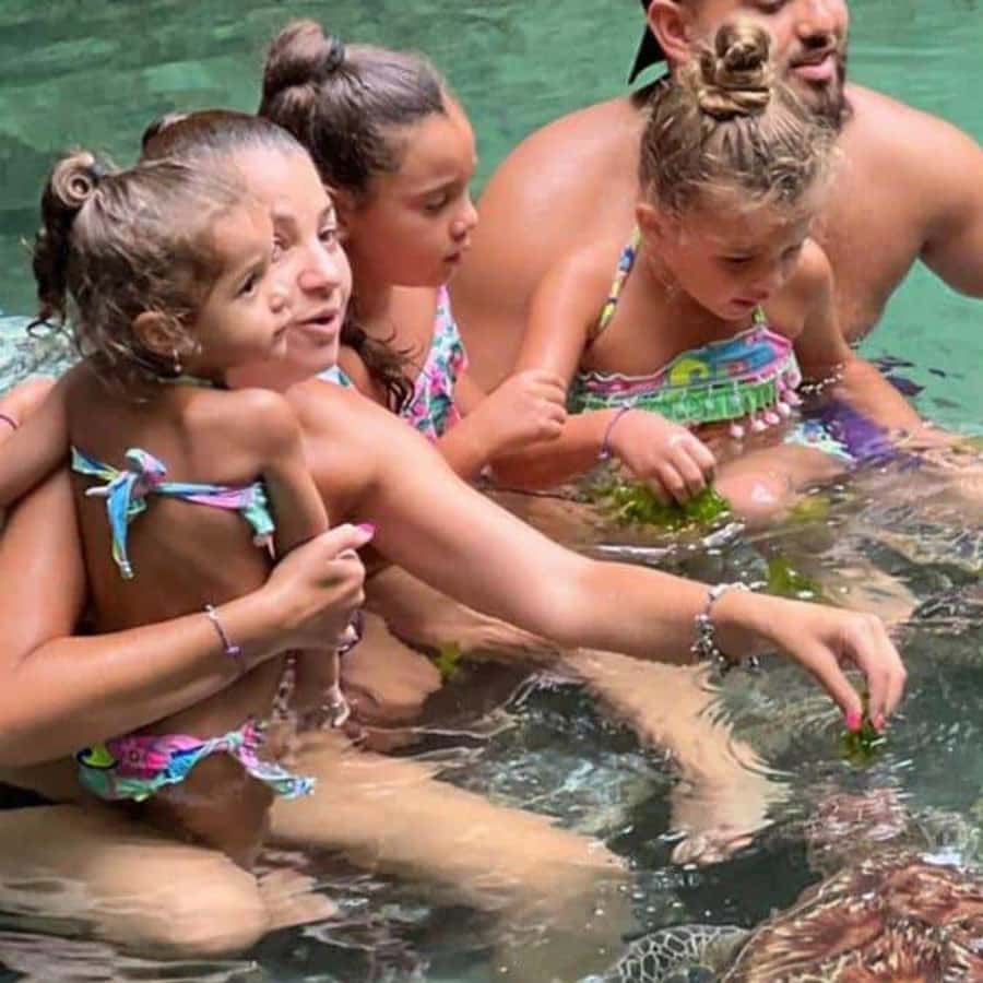 SALAAM CAVE: Swim with turtles & Dine at The Rock Restaurant - Salaam Cave: a natural pool with a calm mood