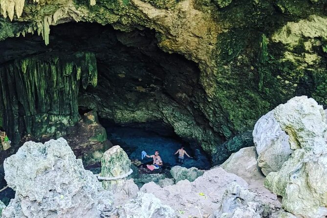 Salaam Cave Zanzibar (Turtles Santuary) - Turtles, photography, and the pace of the visit