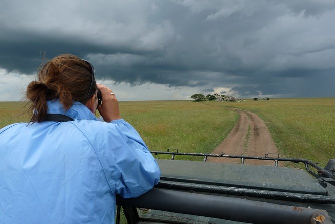 Serengeti Wildebeest Migration. - Day 4: The Mara River and the uncertain crossing