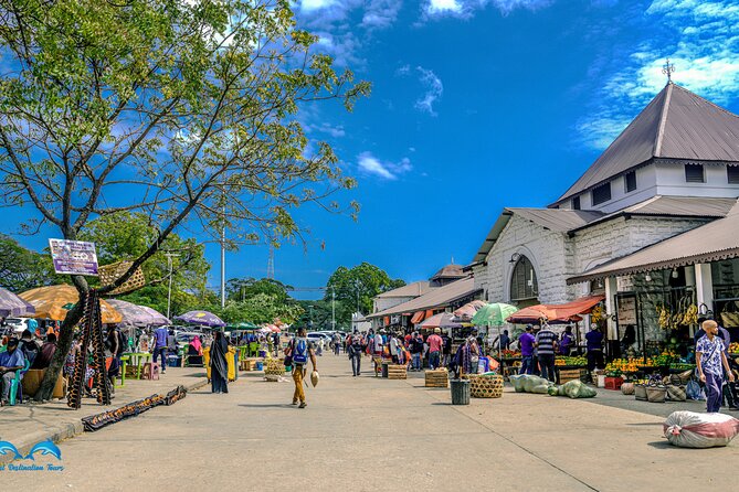 Spice Farm with Stone town Private Tour - The carved doors and everyday Stone Town