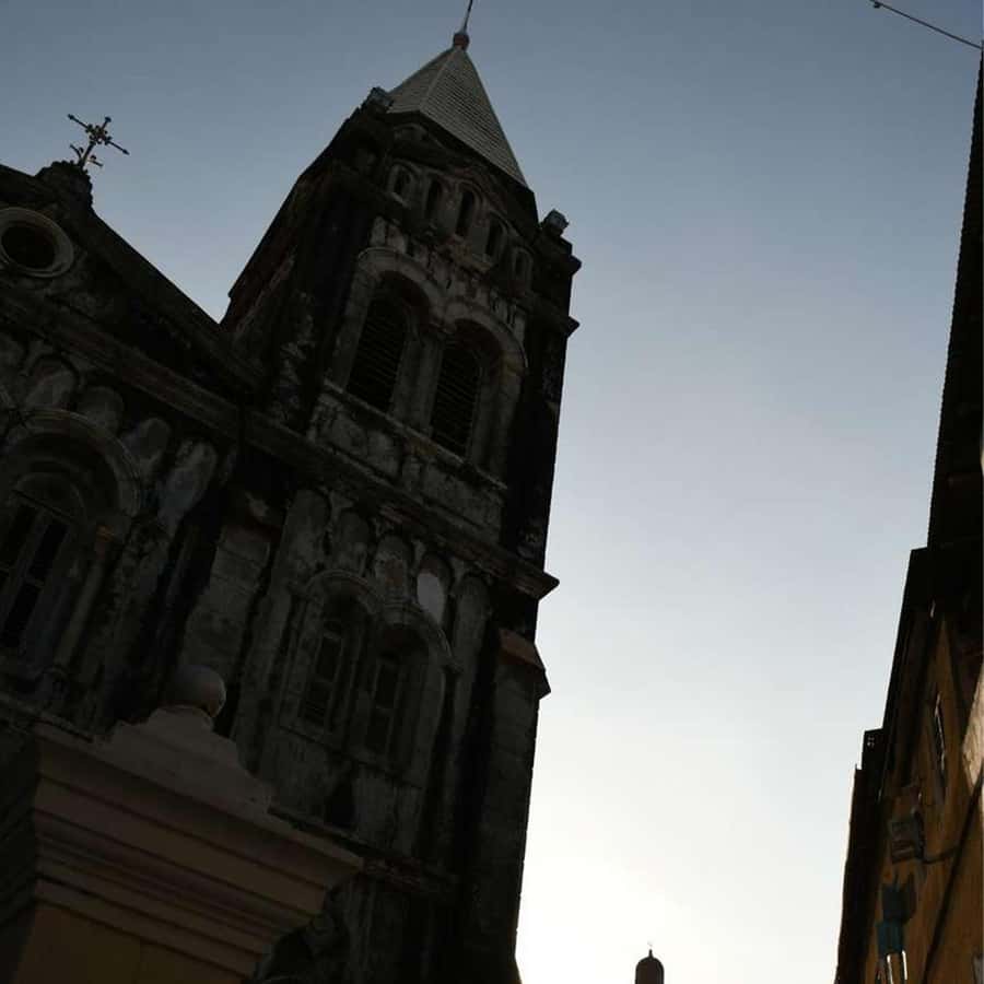 Stone Town Guided Tour: Culture, Slave Market & Spice Market - The Old Fort and Stone Town’s changing rulers