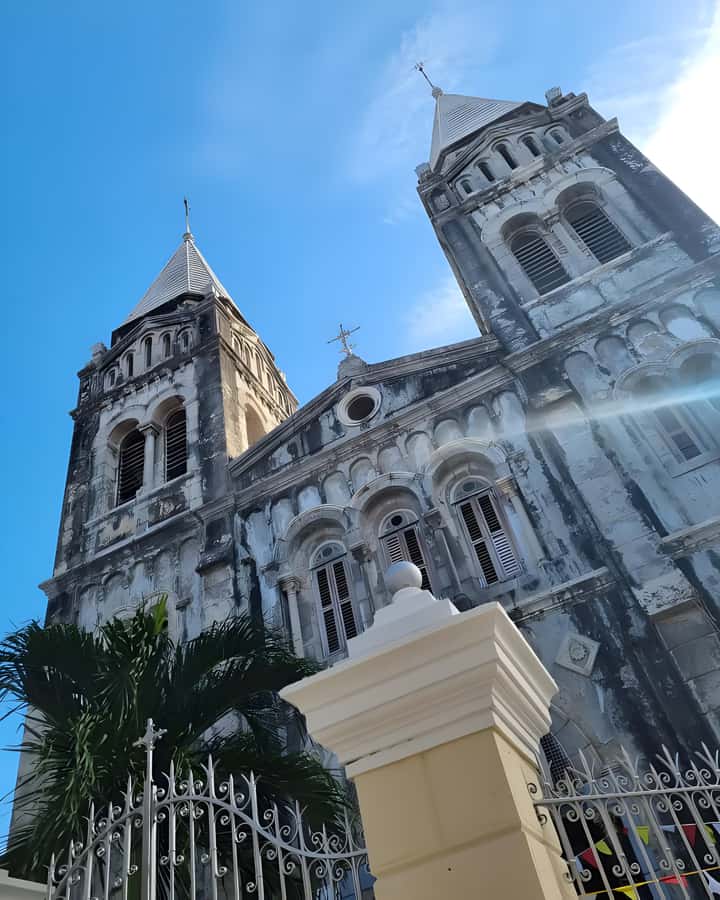 Stone Town: Guided Walking Tour - What the $40 price gives you