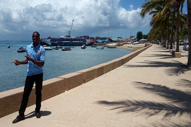 Stone town historical tour + Spice farm tour - Old Fort, the oldest building on the route