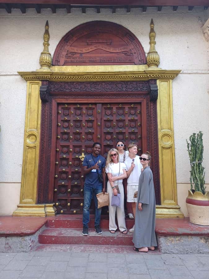 Stone Town Private Guided Walking Tour - Starting at Forodhani Gardens