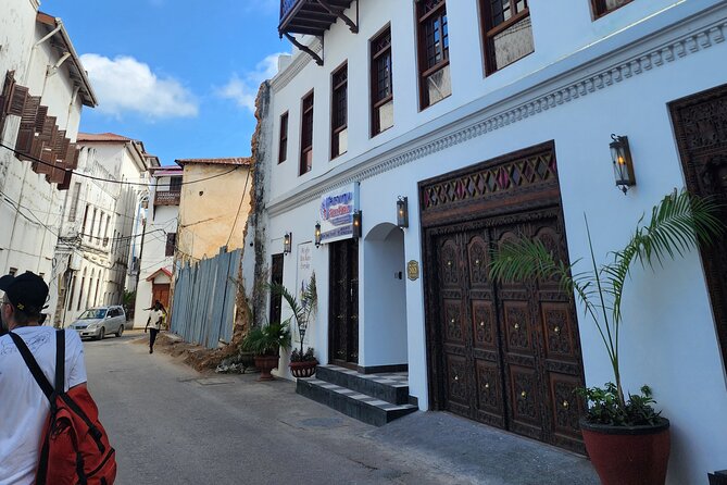 Stone Town Private Tour in Zanzibar - Spending an hour at the former slave market and Anglican Cathedral